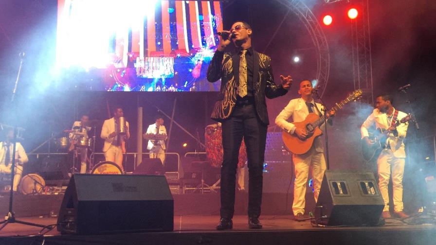 Raulín Rodríguez celebra éxito de bachata “Cómo serás tú”