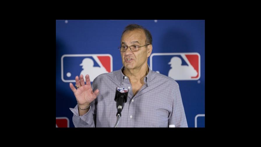 MLB analiza outs a corredores que se despegan de base 
