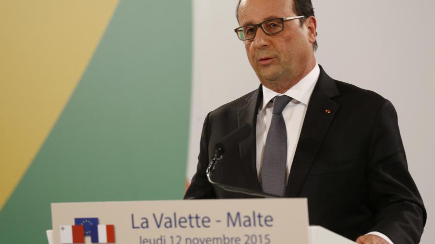 Hollande convoca un Consejo de Ministros de urgencia