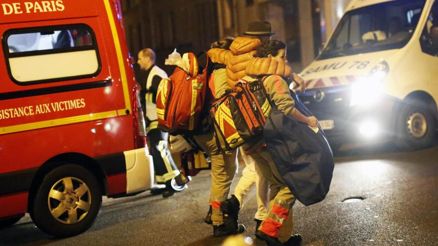 “¡La culpa es de Hollande!” gritaban los terroristas de Bataclan que mataron más de 100 rehenes “¡La culpa es de Hollande!” gritaban los terroristas de Bataclan que mataron más de 100 rehenes