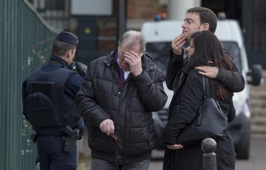 Ataques en París dejan un saldo de 129 muertos y 352 heridos