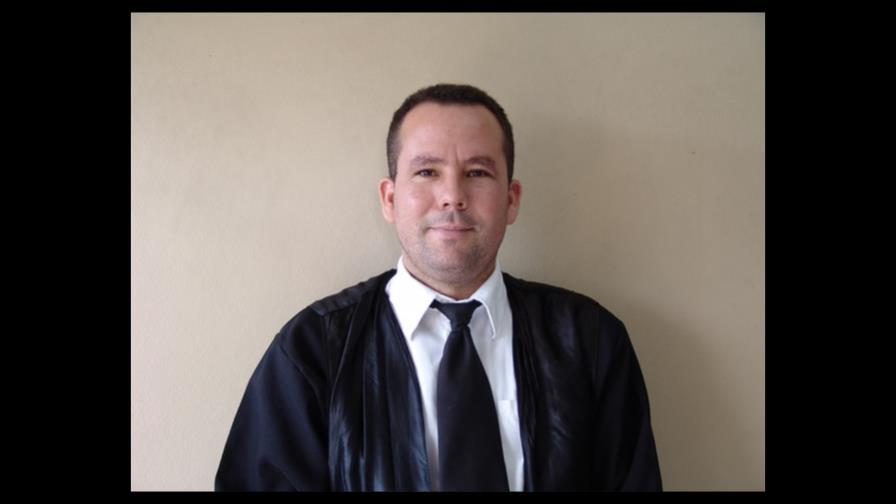 Juez sustituto de Consejo del Poder Judicial pide dispensa para mantener candidatura al organismo