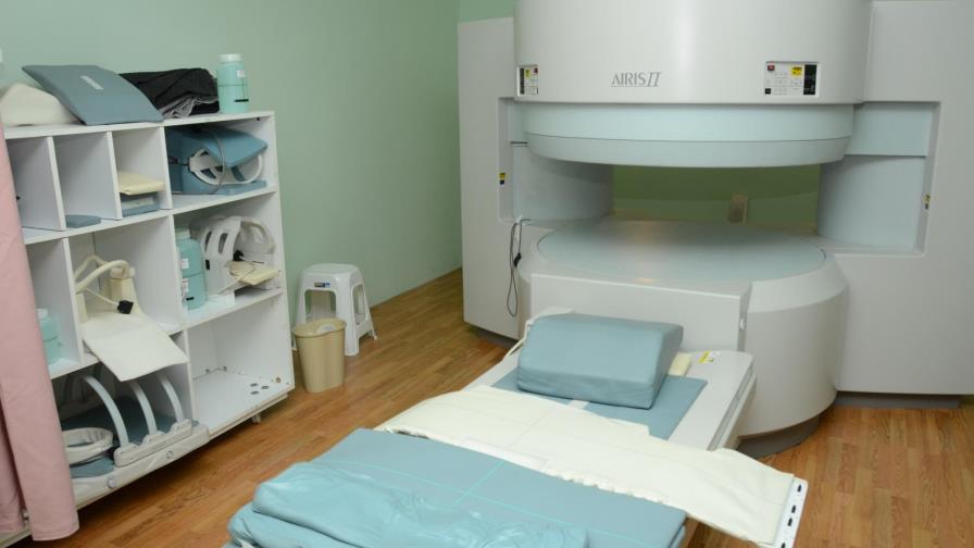 Hospital Marcelino Vélez    estrena resonador magnético