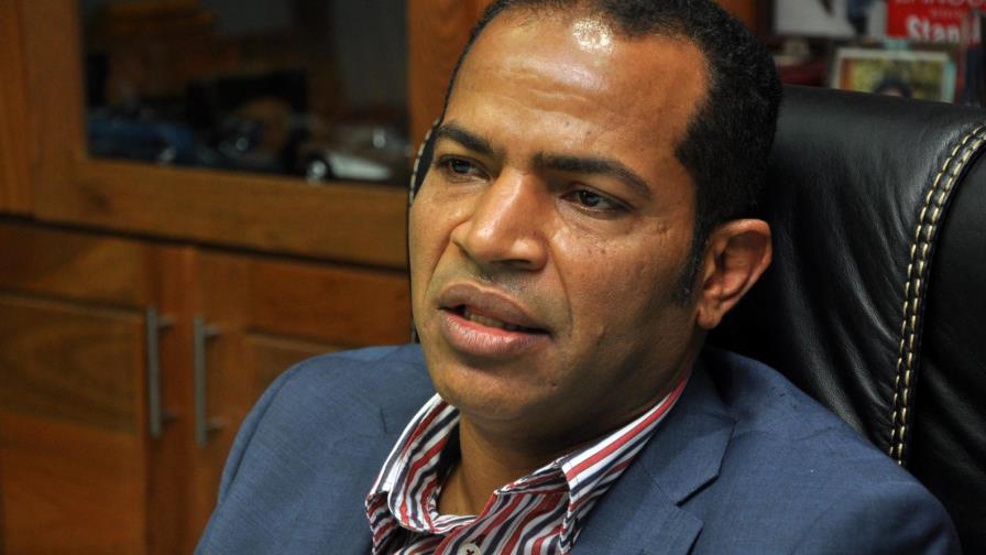 Choferes harán paro de labores momentáneo el jueves en Santiago Choferes harán paro de labores momentáneo el jueves en Santiago