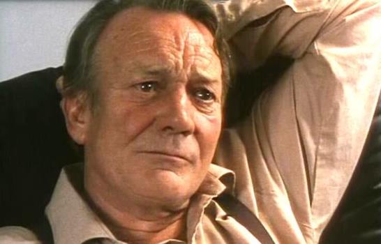 Charlie Sheen, la más reciente de una densa lista de celebridades VIH positivo