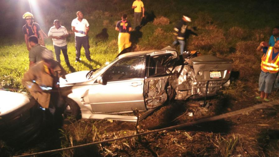 Tres muertos y varios heridos en triple choque en Higüey