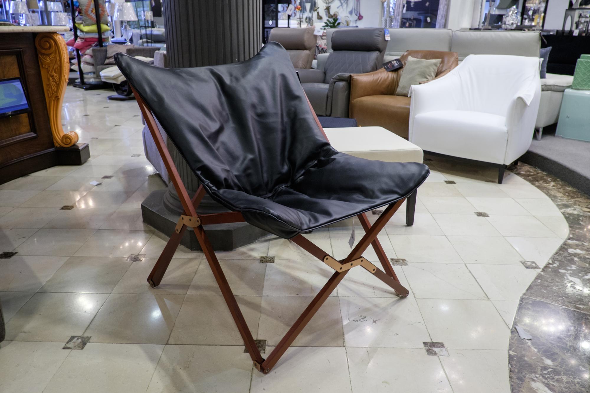 Esta silla desmontable permite ahorrar espacio. La puedes encontrar en Home Gallery.