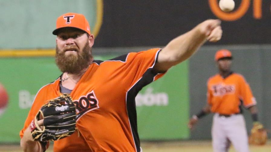 El equipo de los Toros gana y empatan en tercer lugar con las Estrellas en el béisbol invernal