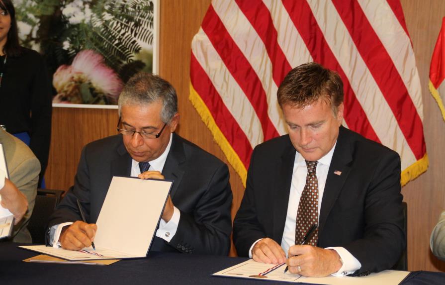 El ADN y la USAID firman acuerdo para enfrentar  impactos del cambio climático