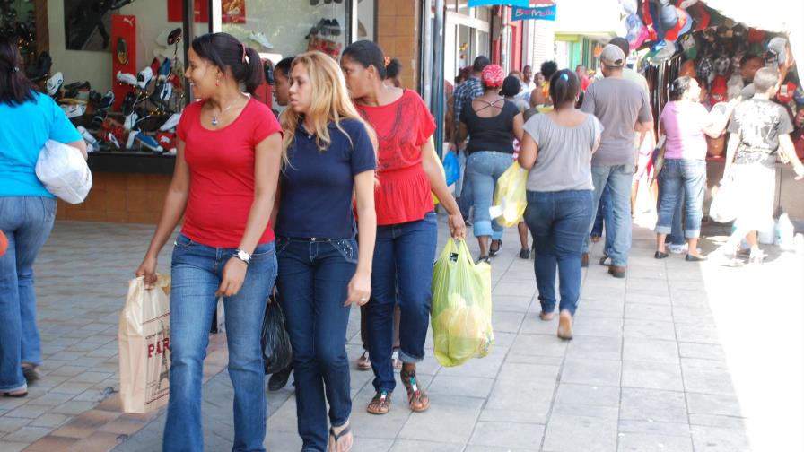 El informe del BC muestra comercio sigue creciendo El informe del BC muestra comercio sigue creciendo