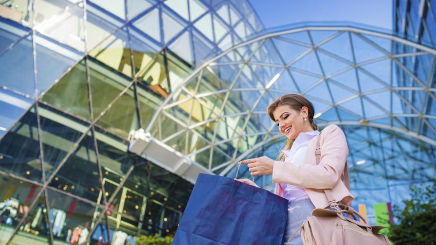 El marido no trabaja ni aporta