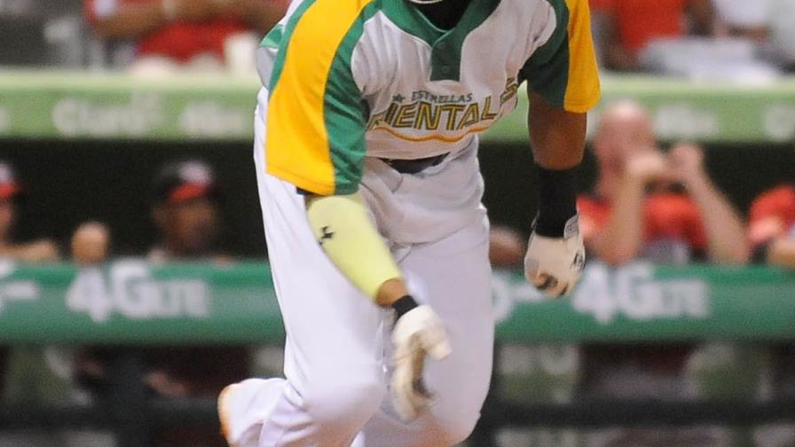 Con hit Gustavo Núñez decide triunfo de las Estrellas Orientales