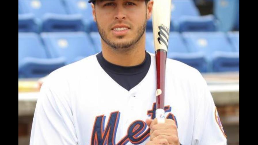 Toros contratan al inicialista Matt Clark