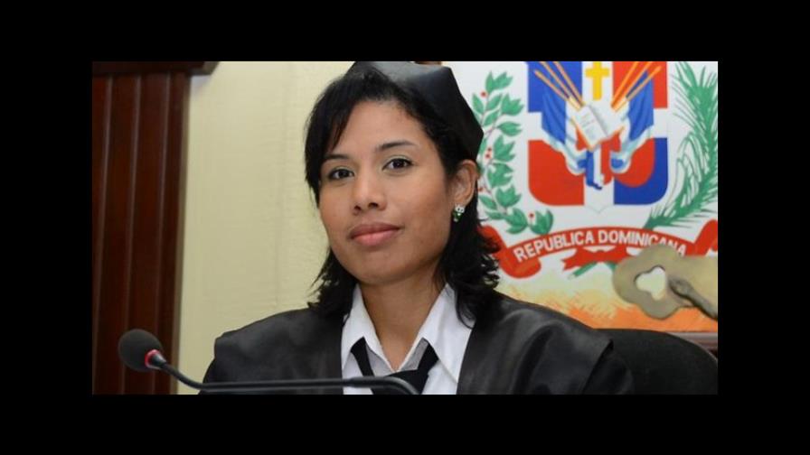 Jueza suspendida admite que aceptó dinero para “resolver” casos por “órdenes superiores”