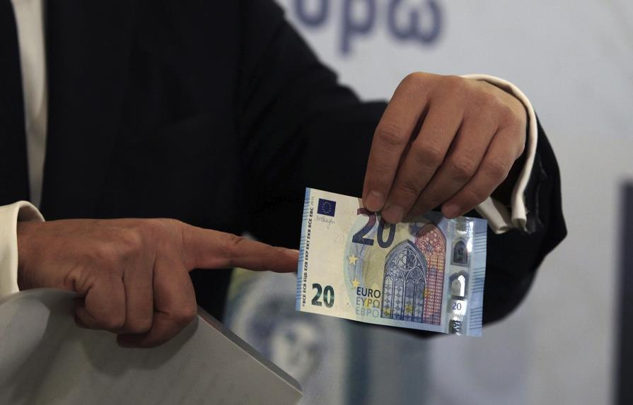 El Banco Central Europeo lanza nuevo billete de 20 euros más seguro