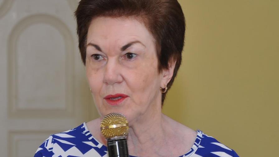 Sonia Guzmán dice explotación de cementera de la familia Abinader fue aprobada por la Dirección de Minería Sonia Guzmán dice explotación de cementera de la familia Abinader fue aprobada por la Dirección de Minería