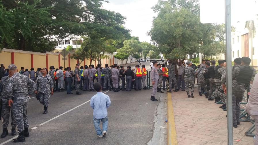 Policía incrementa la seguridad previo a la cadena humana Policía incrementa la seguridad previo a la cadena humana