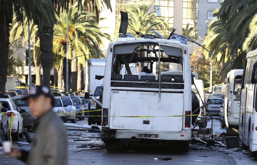 Estado Islámico reivindica atentado a guardias en Túnez 