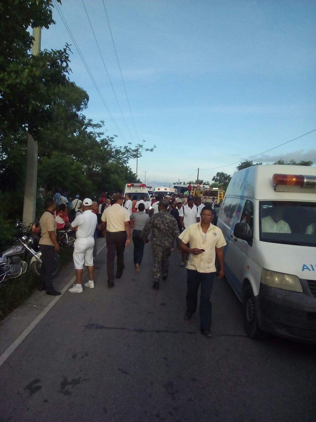 Las ambulancias que acudieron al lugar del accidente.