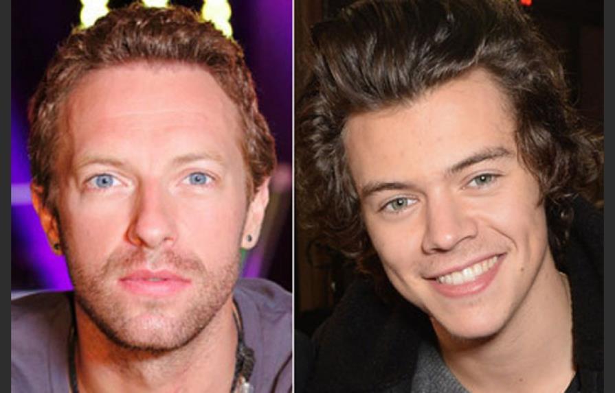 El líder de Coldplay, Chris Martin, eclipsado por la belleza de Harry Styles de One Direction 
