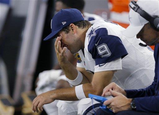 Panthers siguen invictos; Romo se vuelve a lesionar 