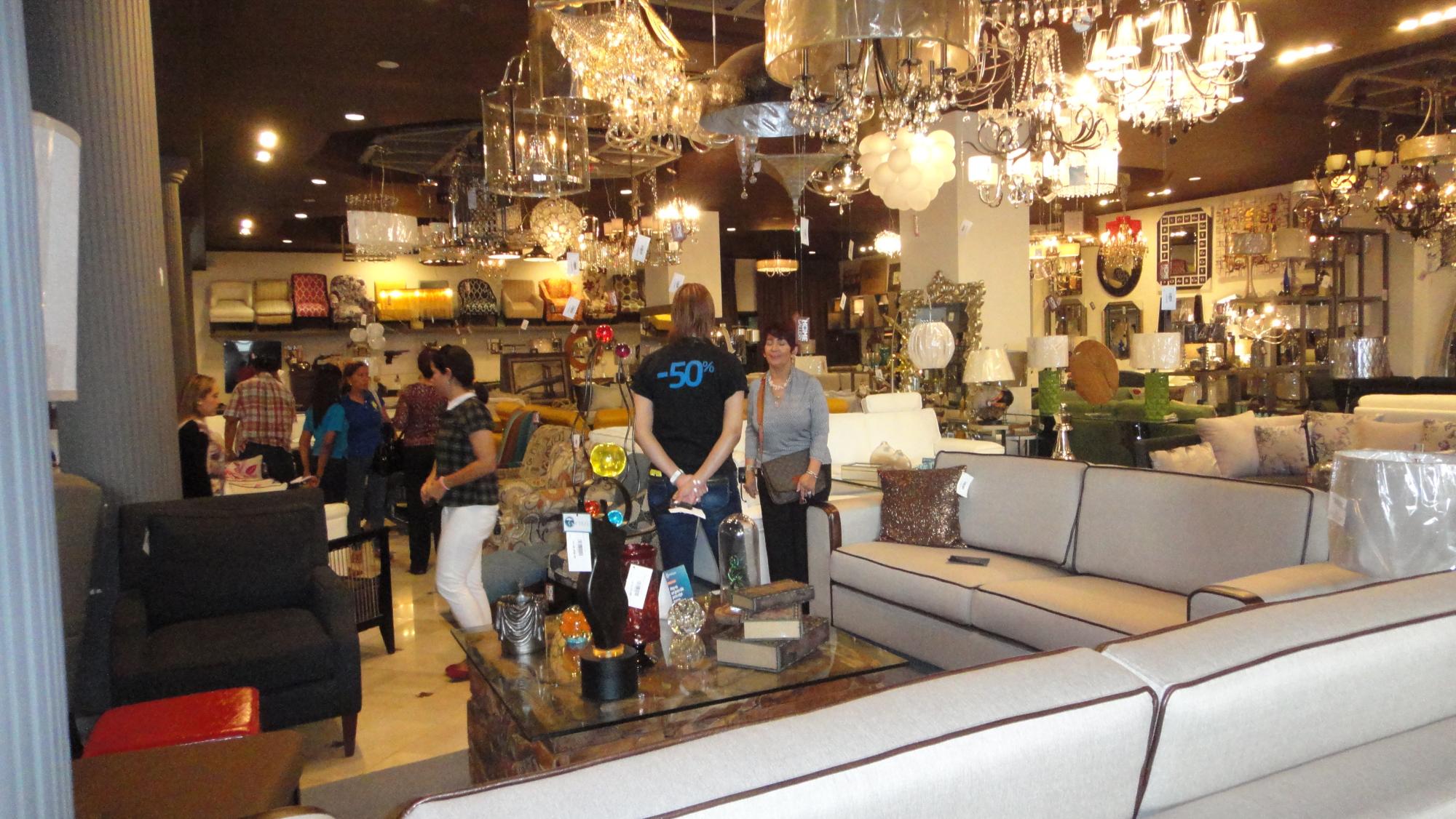 Home Gallery tiene toda la tienda a mitad de precio hasta el domingo. 