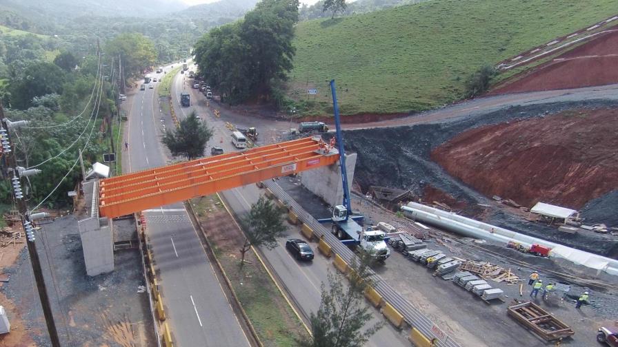 Obras Públicas avanza construcción de elevados en Piedra Blanca