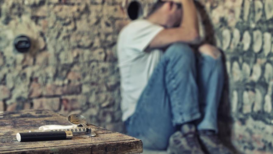 El fentanilo, el nuevo aliño de la heroína que mata centenares en Estados Unidos El fentanilo, el nuevo aliño de la heroína que mata centenares en Estados Unidos