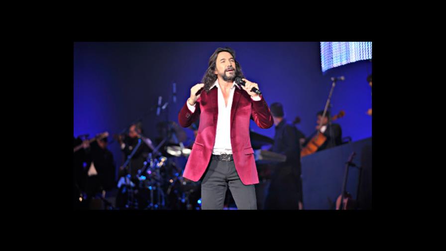 Marco Antonio Solís regaló unas dos horas de un concierto cortavenas Marco Antonio Solís regaló unas dos horas de un concierto cortavenas