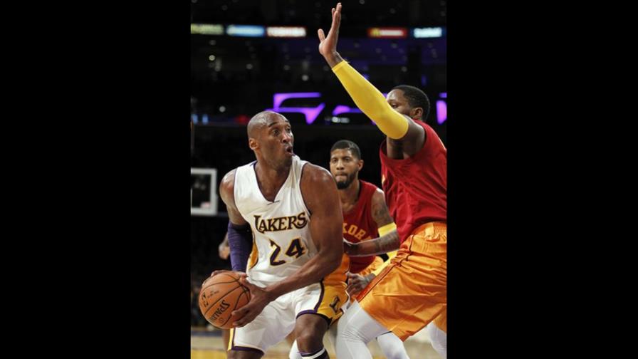 Kobe tira para un horrible 24% (20-4) tras anunciar su retiro