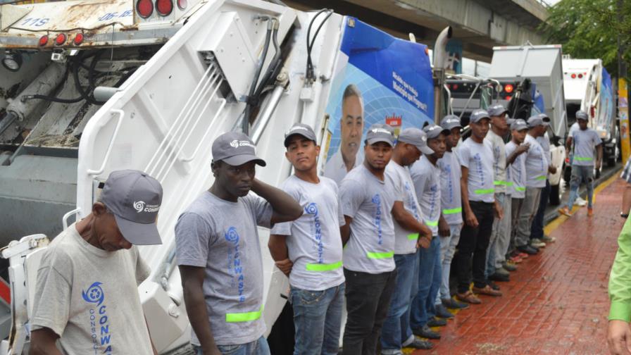 El Ayuntamiento de Santo Domingo Norte anuncia nueva recolectora de basura