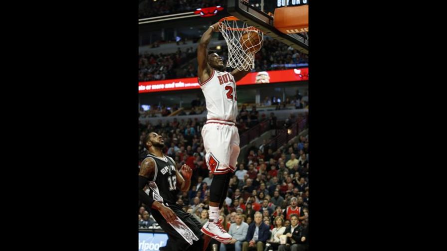 Con ‘doble doble’ de Gasol, Bulls superan a Spurs 