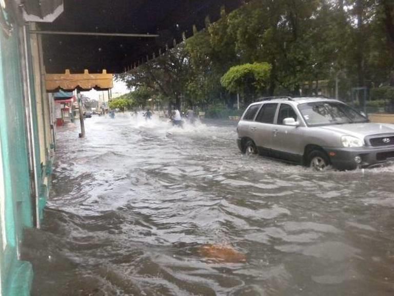 Lluvias afectan actividades y suministro de agua en San Pedro de Macorís y Boca Chica