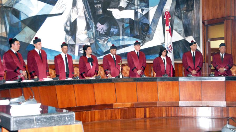 Tribunal declara inconstitucional el nuevo Código Penal y los cuatro artículos sobre el aborto