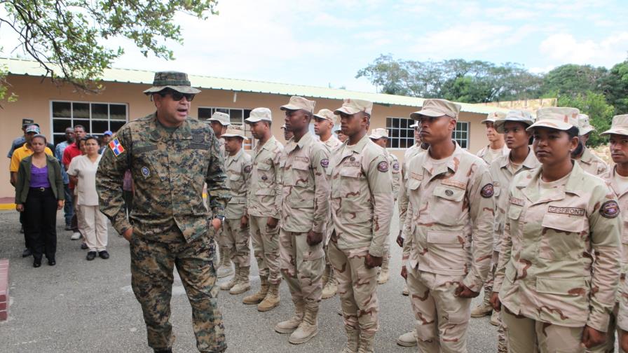 Enviarán 1,200 militares a patrullar junto a los policías en Navidad