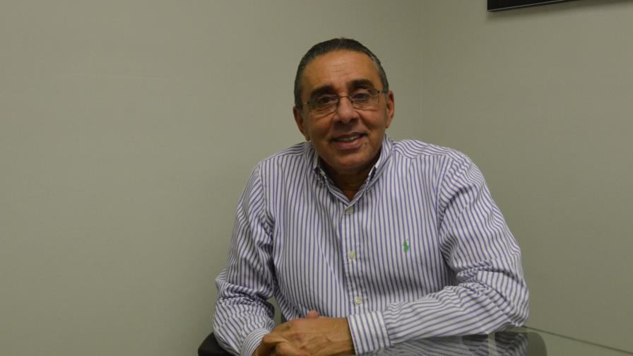 Rubén Camilo: “La radio de hoy no tiene competencia y le falta identidad”