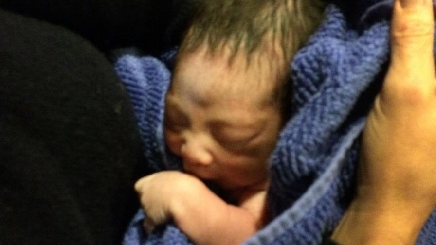 Mujer mexicana que abandonó bebé en pesebre dice lo dejó “en manos de Dios”