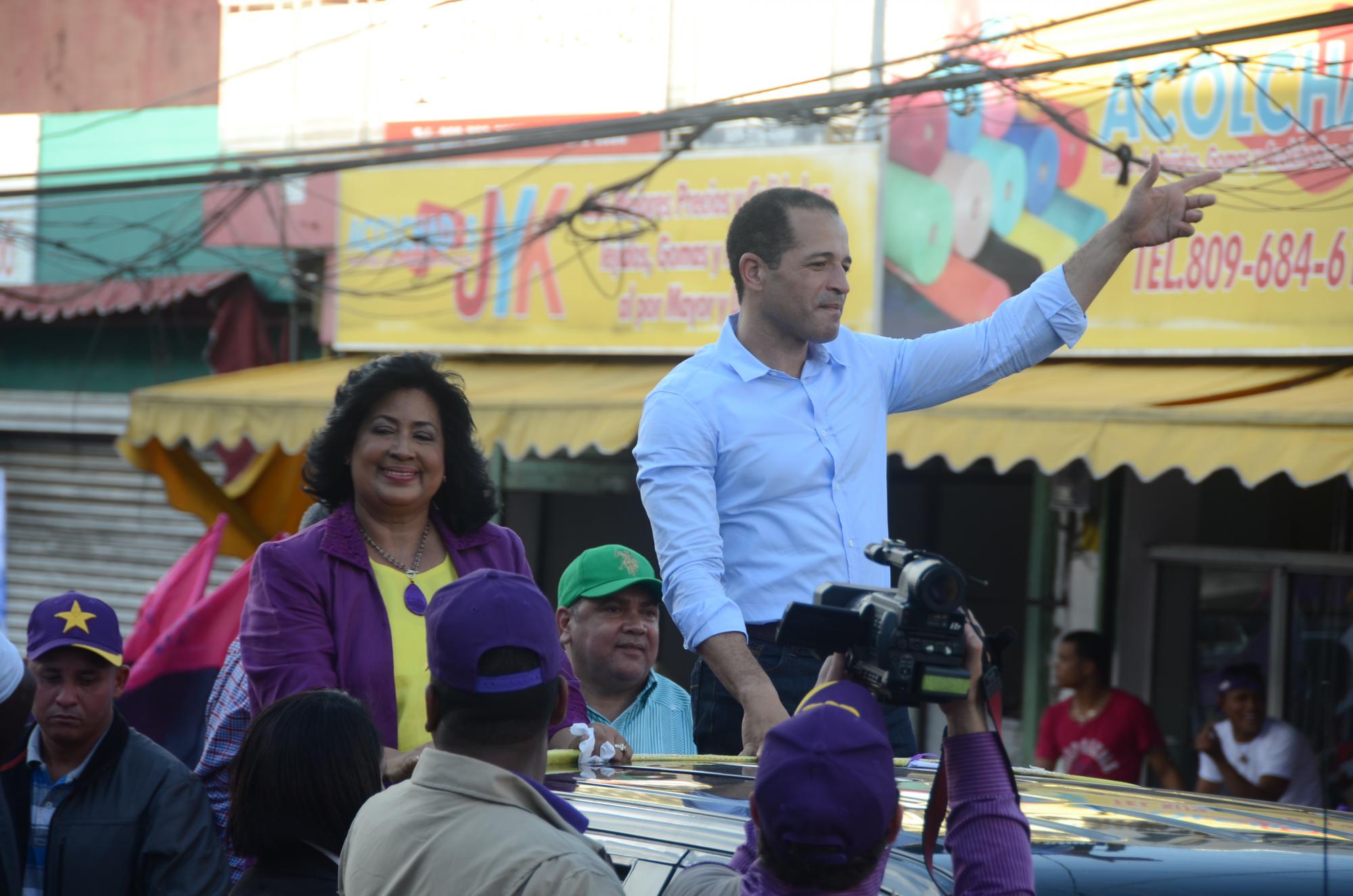 Marcha - caravana luego de la proclamación de las candidaturas de Roberto Salcedo, Juan De Los Santos, Cristina Lizardo y Reinaldo Pared Pérez.