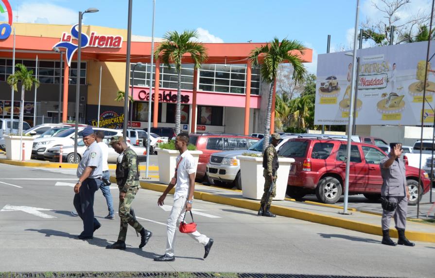 Se siente patrullaje mixto en avenidas principales del Distrito Nacional  