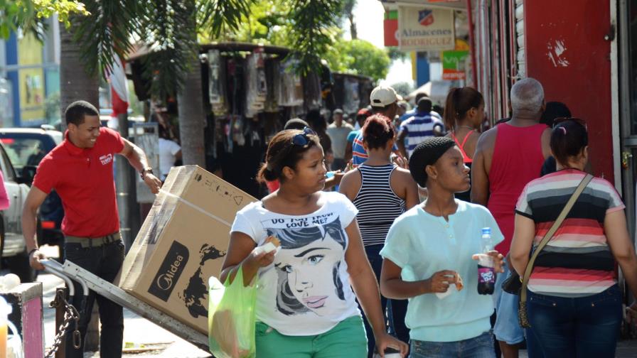 Comercio de la Duarte, más activo por pago de la regalía Comercio de la Duarte, más activo por pago de la regalía