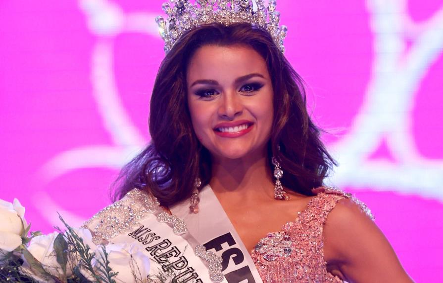 Dominicana Clarissa Molina dentro del top 10 de expertos para ganar Miss Universo 2015