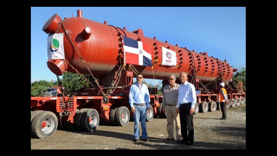 Avanzan los trabajos de construcción de la central termoeléctrica de Punta Catalina