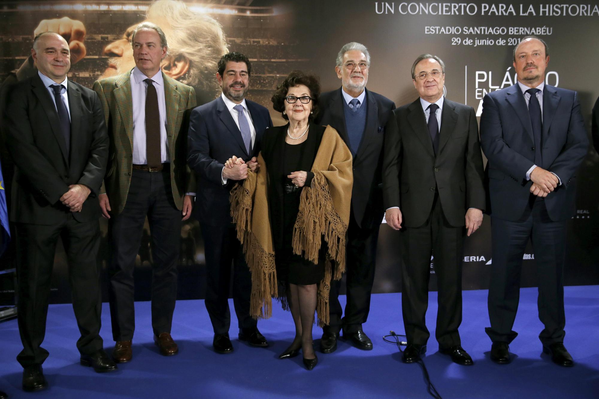 Pablo Laso, Bertín Osborne, el hijo de Plácido Domingo, la esposa del tenor, Plácido Domingo, Florentino Pérez y Rafael Benítez.