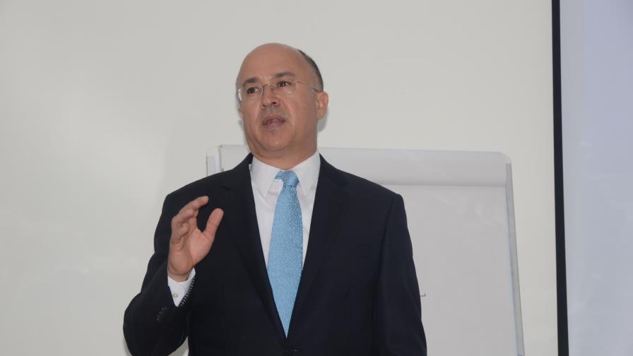 Procurador ordena investigar denuncia contra fiscal