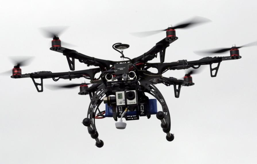 Reportan 241 denuncias de encuentros cercanos entre drones y aviones