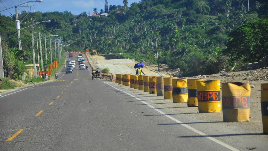 Paralizan la carretera Maimón-Puerto Plata 