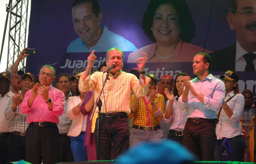 Dirigentes políticos conmocionados por asesinato de Juan de los Santos 