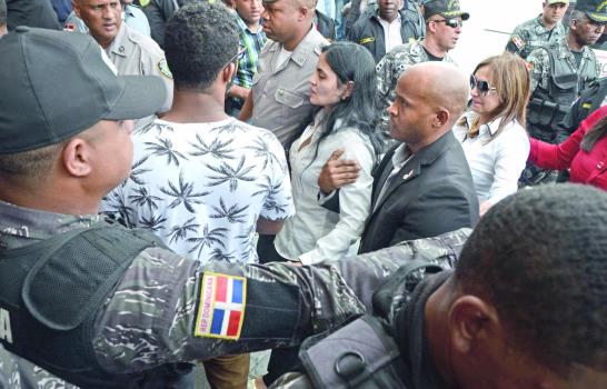 El asesinato del alcalde Juan de los Santos ha causado consternación en todo el país 