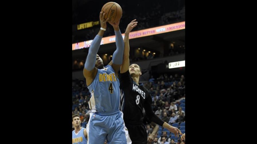 Towns, 18 puntos y 6 rebotes, pero Lobos pierden
