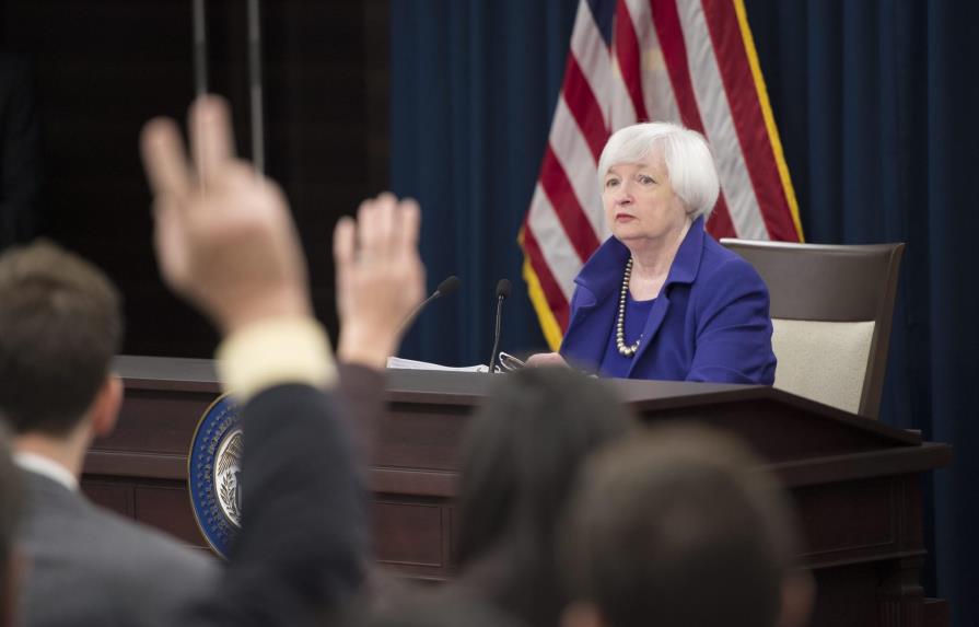 La Fed sube los tipos y finaliza periodo “extraordinario” de estímulo en Estados Unidos
